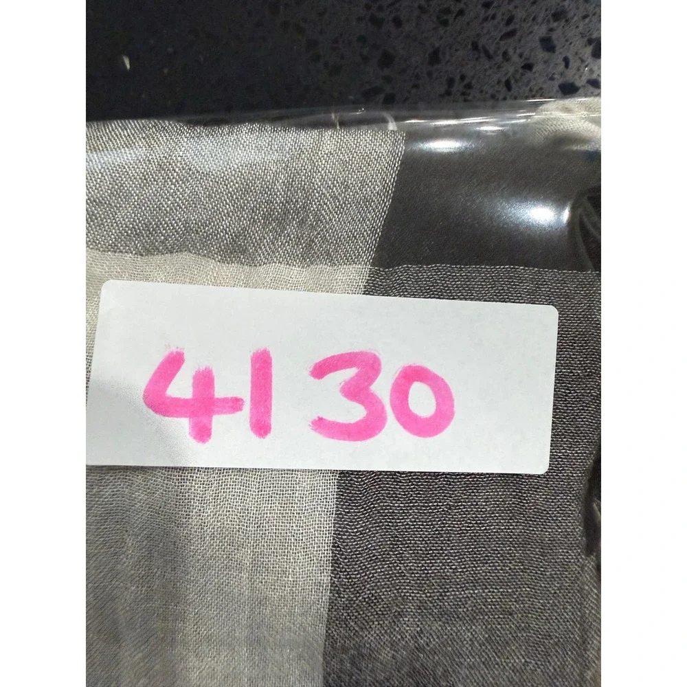 Burberry London England Oversized Check Scarf Grey Cream Red Fringe 31in Wide